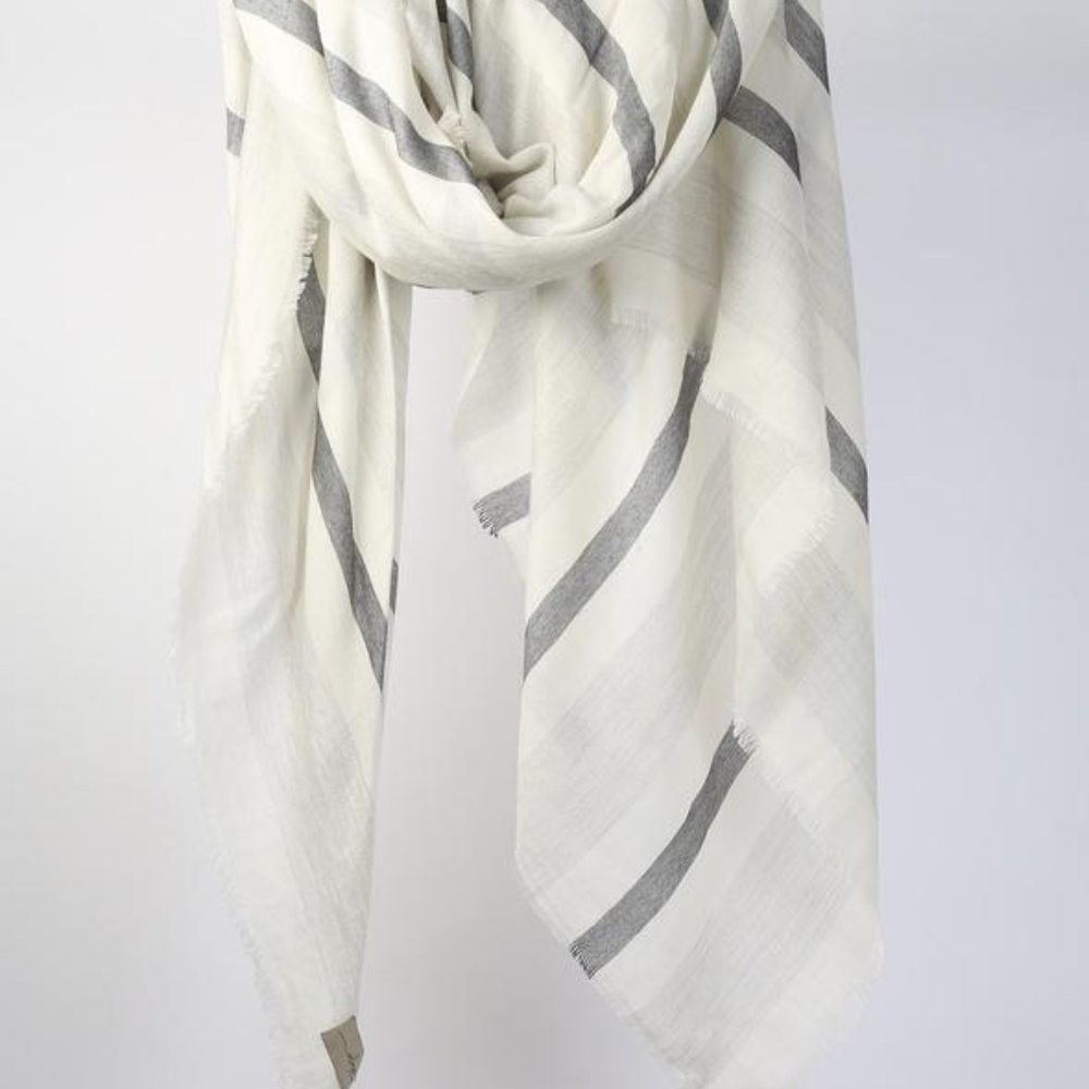 Alonpi Cashmere and Silk Large Scarf Wrap Winter White (Beige)